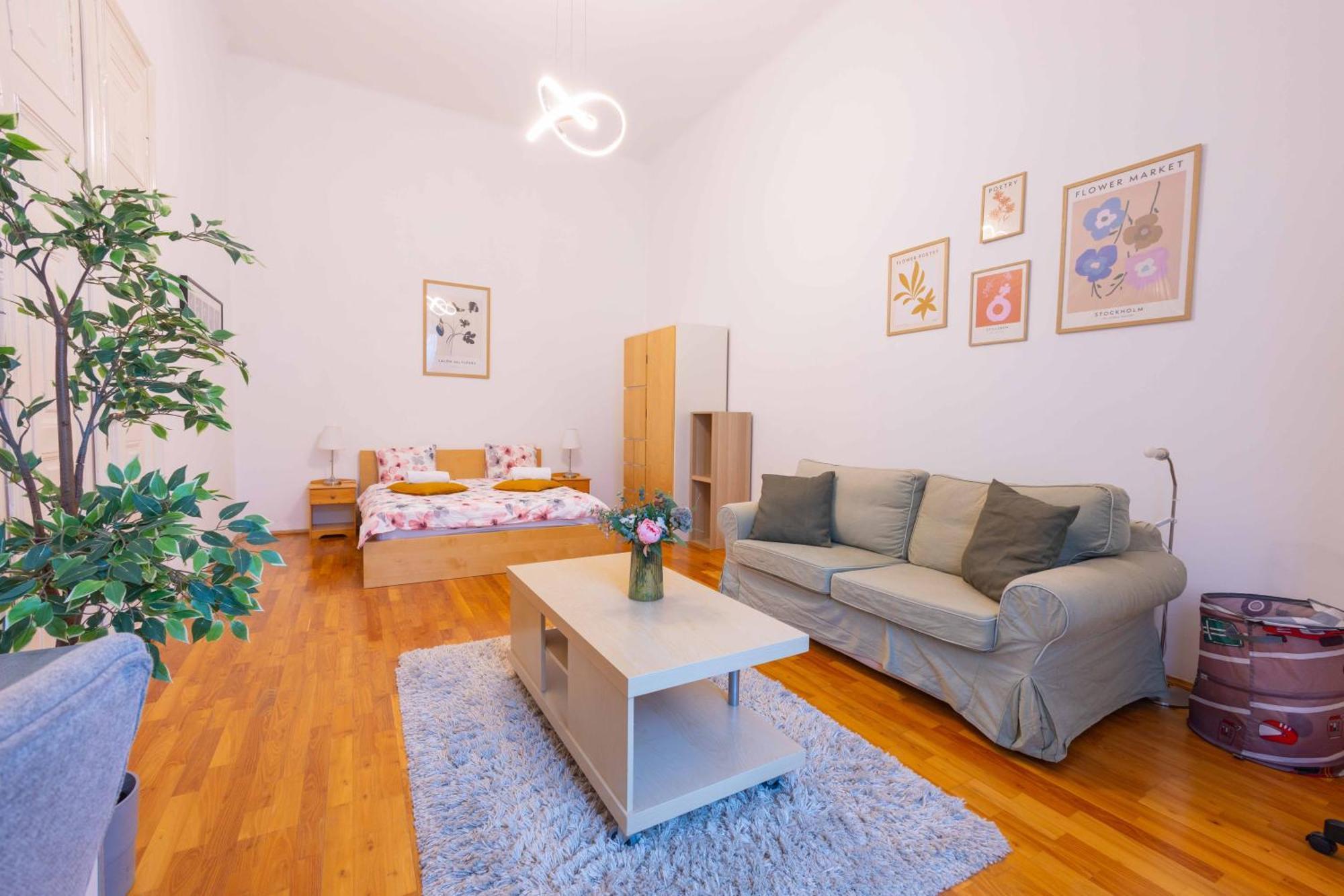 Apartment Grand Next To The Fashion Road Budapest
